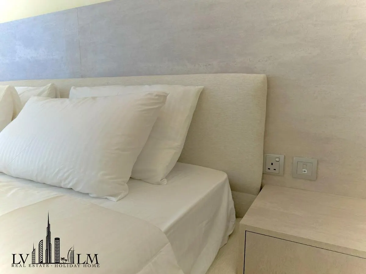 1 Bedroom In Azizi Riviera 17 迪拜